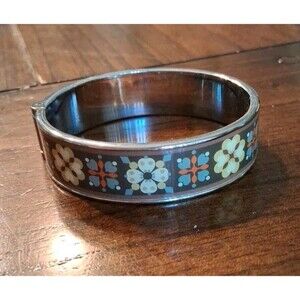 Bangle Bracelet Signed VERA BRADLEY Silver Tone Hinged Floral Patterned Cuff